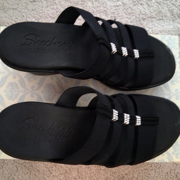 Skechers Luxe Foam Rumble on City Fever Rhinestones Wedge Sandals - Picture 1 of 5